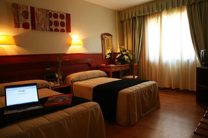 קנגס דה מוראסו Hotel Airinos 3* מראה חיצוני תמונה